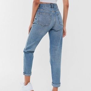 EUC BDG Urban Outfitters High Rise MOM Jean Sz 25